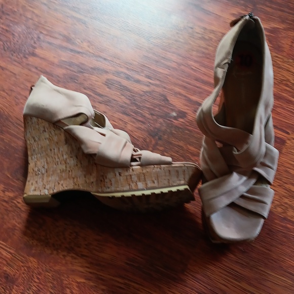 💟Strappy wedges - Picture 3 of 16